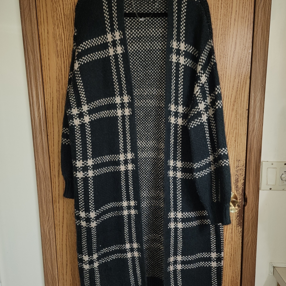Ava & Viv Blue and Cream Checkered Cardigan
